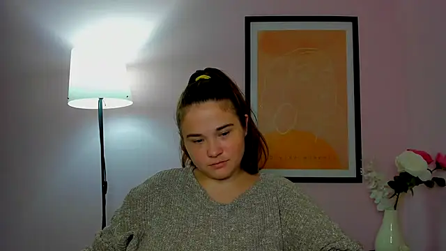 IsabellCharm online show from October 13, 7:30 am