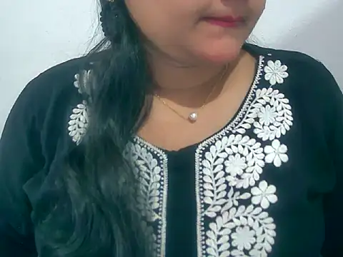 Snapshot of Saniya_K chatting on December 3, 11:08 am Saniya K online show from December 3, 11:08 am