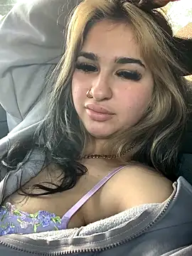 BrunetteBrat-xo online show from October 22, 10:59 am