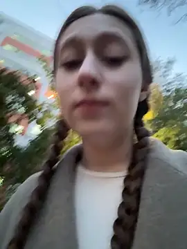 Snapshot of FroggyAnna chatting on October 13, 3:12 pm FroggyAnna online show from October 13, 3:12 pm