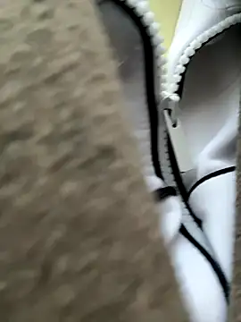 Snapshot of FroggyAnna chatting on October 16, 2:07 pm FroggyAnna online show from October 16, 2:07 pm