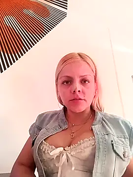 Alanna Grays online show from December 1, 1:38 pm