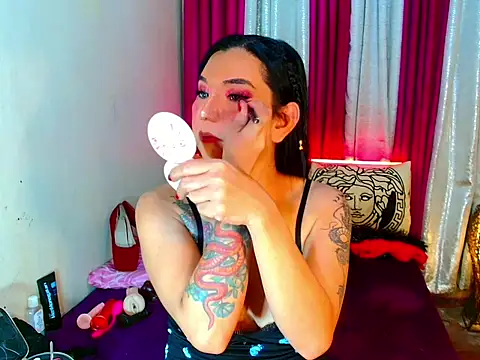 Snapshot of Fujiko2020 chatting on November 12, 2:50 pm Fujiko2020 online show from November 12, 2:50 pm