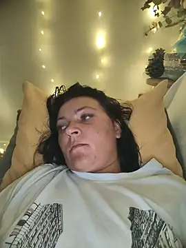 Snapshot of caperucita1807 chatting on October 17, 8:33 pm caperucita1807 online show from October 17, 8:33 pm