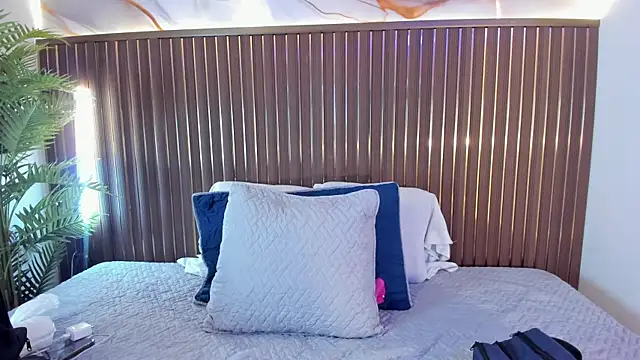 Roxie-NS online show from February 28, 12:06 pm