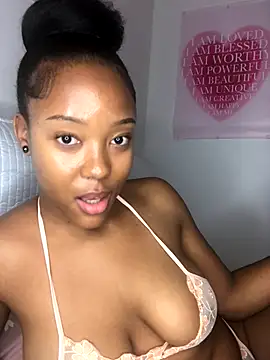 Snapshot of Sprinkle_Q chatting on October 28, 10:45 pm Sprinkle Q online show from October 28, 10:45 pm