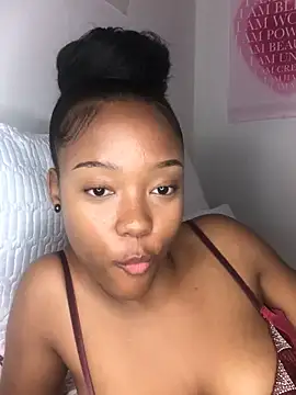 Snapshot of Sprinkle_Q chatting on October 30, 12:56 am Sprinkle Q online show from October 30, 12:56 am