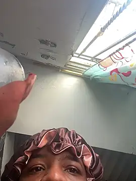 LicyEvans1 online show from April 3, 8:07 pm