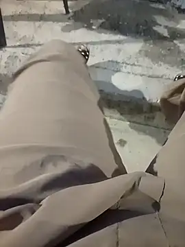 rouse-duque online show from October 31, 10:22 pm