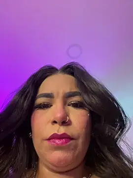 Vicky Saidi online show from April 4, 11:40 am