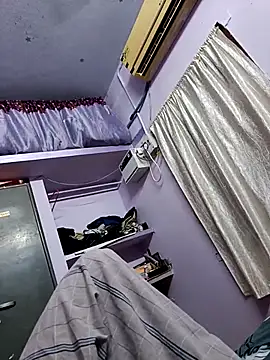 Snapshot of maddy3108 chatting on September 27, 11:48 am maddy3108 online show from September 27, 11:48 am