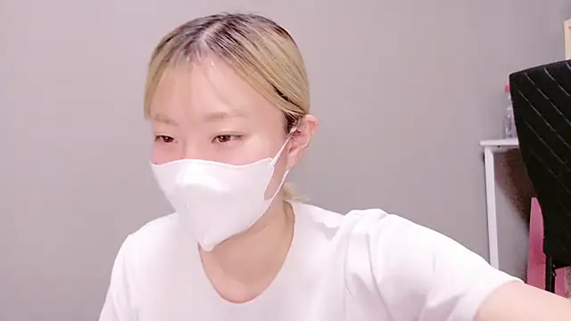 Nana  ch online show from October 20, 4:02 am