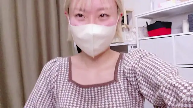 Nana  ch online show from February 22, 4:05 pm