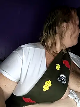 Courdles online show from September 29, 5:18 pm