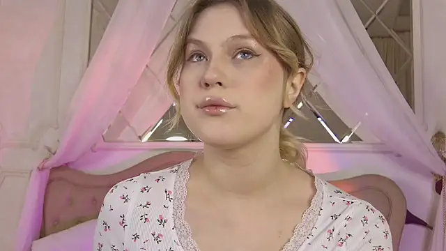 CaitlinSugar online show from May 12, 4:42 am