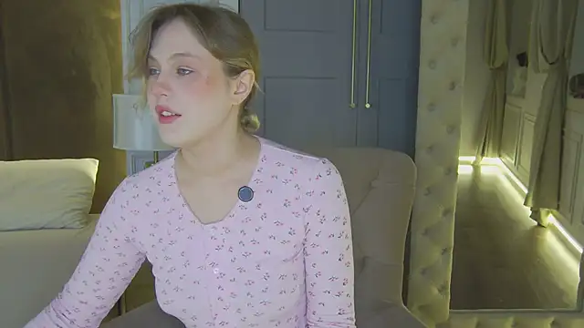 CaitlinSugar online show from May 16, 4:42 am