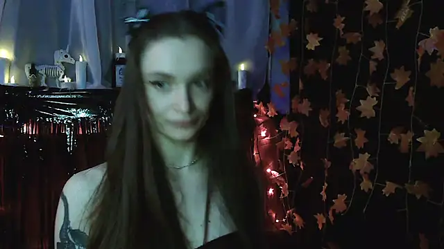   Leyla   online show from October 18, 7:47 pm