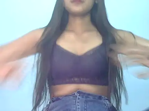 Snapshot of Nura7 chatting on December 17, 6:30 am Nura7 online show from December 17, 6:30 am