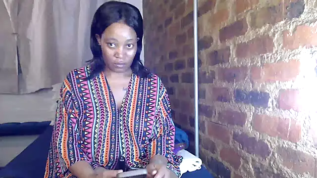 SweetPortableAmber online show from September 26, 8:35 pm