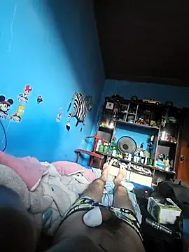 Snapshot of boysafado2521 chatting on November 14, 8:18 pm boysafado2521 online show from November 14, 8:18 pm