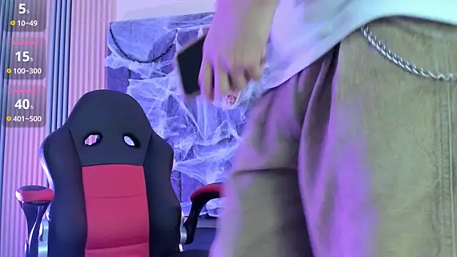 Snapshot of DustinandJordan chatting on October 8, 4:54 am DustinandJordan online show from October 8, 4:54 am