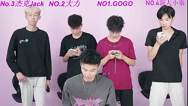 Snapshot of BeautifulBoys-888 chatting on September 21, 8:05 am BeautifulBoys-888 online show from September 21, 8:05 am