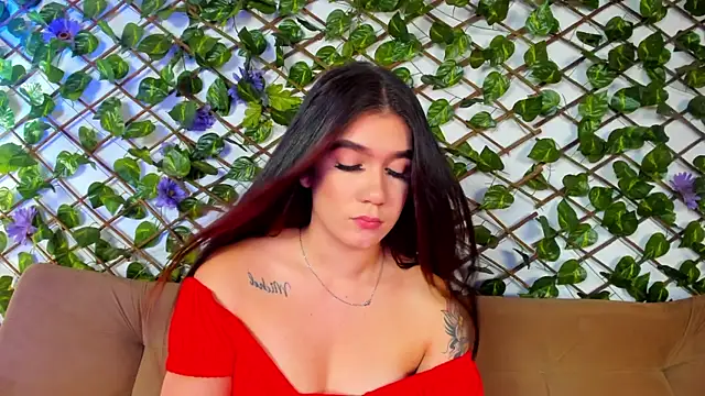 Snapshot of kloe_bella chatting on September 15, 1:11 pm kloe bella online show from September 15, 1:11 pm