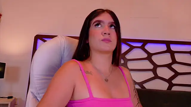 kloe bella online show from November 15, 1:18 pm