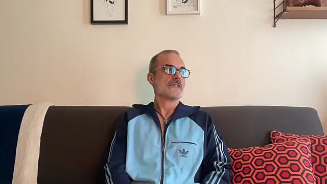 Milkywaymen online show from October 21, 11:55 am