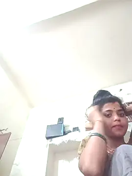 Snapshot of Rachna_Love chatting on October 13, 1:38 am Rachna Love online show from October 13, 1:38 am