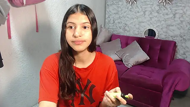 Snapshot of Evagirl69 chatting on November 15, 12:30 am Evagirl69 online show from November 15, 12:30 am