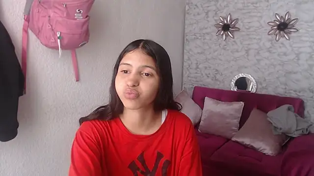 Snapshot of Evagirl69 chatting on November 20, 6:40 pm Evagirl69 online show from November 20, 6:40 pm