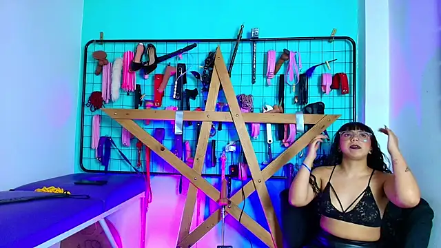 Mrmia bdsm extreme online show from October 15, 1:00 pm