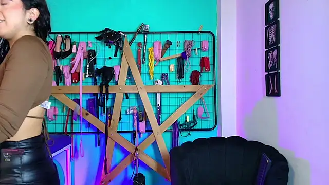 Mrmia bdsm extreme online show from October 17, 12:41 pm