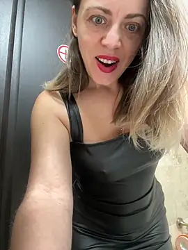 ladywithbigass online show from January 23, 5:45 am