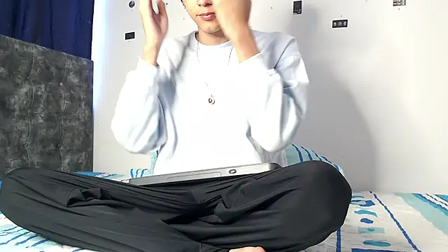 alexmark  online show from April 2, 2:15 pm