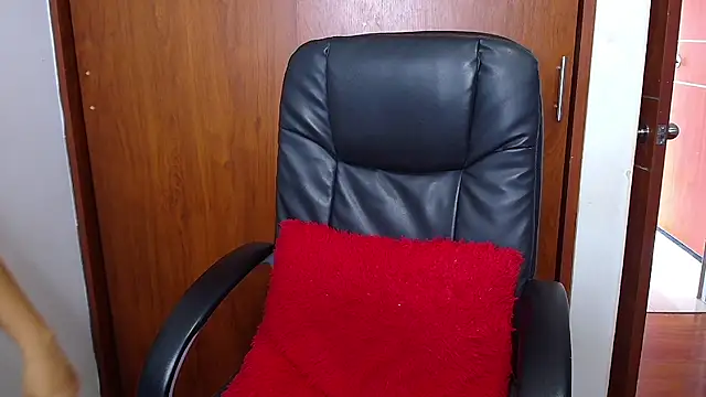 melikaronit2 online show from October 29, 6:20 pm