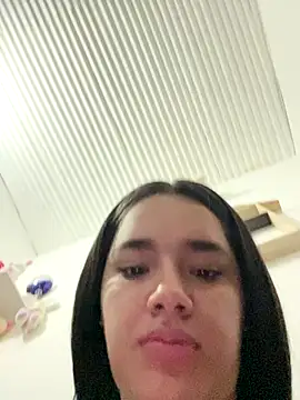 Snapshot of Luciaparker03 chatting on October 27, 1:26 pm Luciaparker03 online show from October 27, 1:26 pm