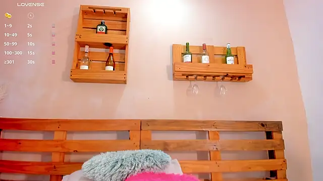  miss mia online show from October 4, 11:41 am