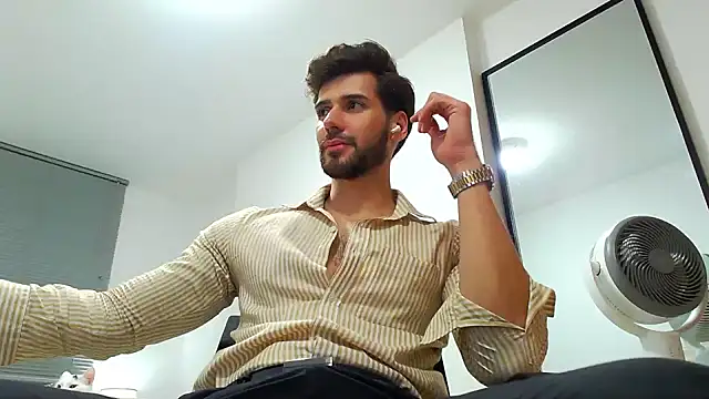 Snapshot of MARK_CHEST chatting on October 1, 11:00 pm MARK CHEST online show from October 1, 11:00 pm