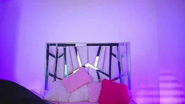 Snapshot of melody__stone chatting on September 14, 4:00 am melody stone online show from September 14, 4:00 am