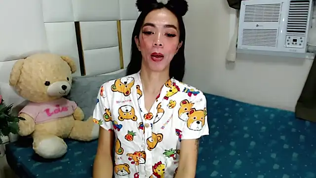 diamondnaked  online show from October 13, 7:36 pm