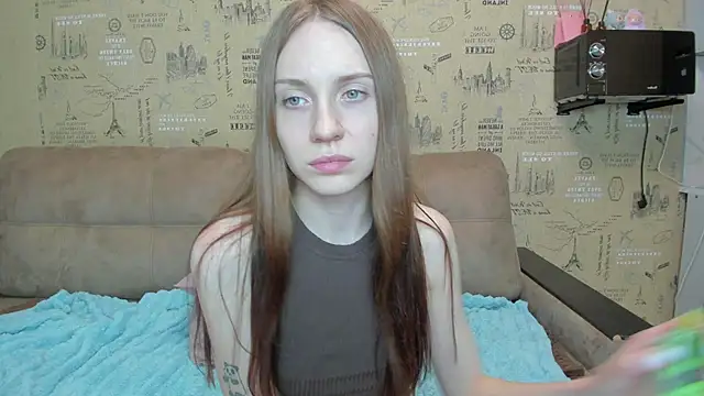 Snapshot of Kelly_Gerzikaa chatting on November 2, 6:49 am Kelly Gerzikaa online show from November 2, 6:49 am