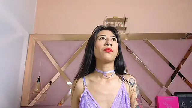 Sophia moo  online show from February 19, 5:58 am