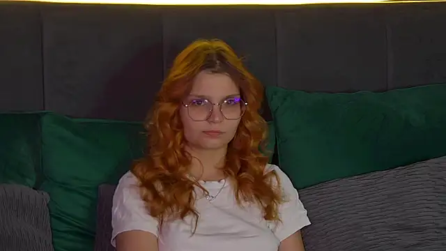 Snapshot of BellaMarebelle chatting on September 25, 4:27 am BellaMarebelle online show from September 25, 4:27 am