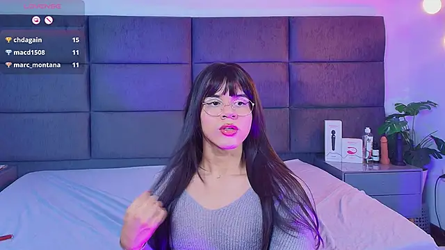 Slenna Moon online show from January 15, 2:27 am