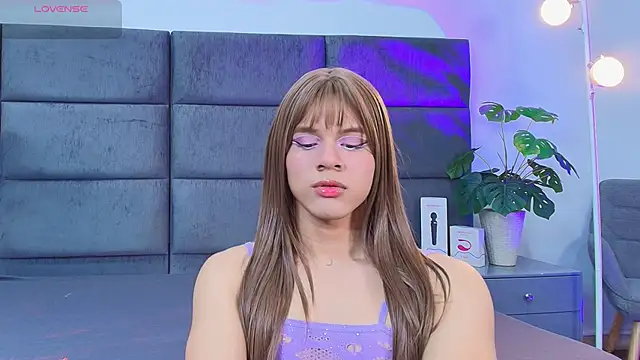 Slenna Moon online show from April 6, 12:41 am