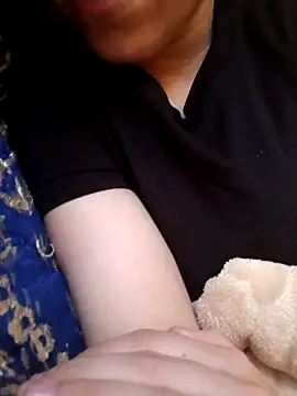 Snapshot of Ahalm chatting on October 1, 2:45 pm Ahalm online show from October 1, 2:45 pm