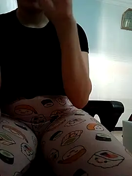 Snapshot of Ahalm chatting on October 10, 11:09 am Ahalm online show from October 10, 11:09 am