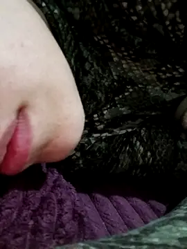 Snapshot of Ahalm chatting on November 6, 9:15 pm Ahalm online show from November 6, 9:15 pm